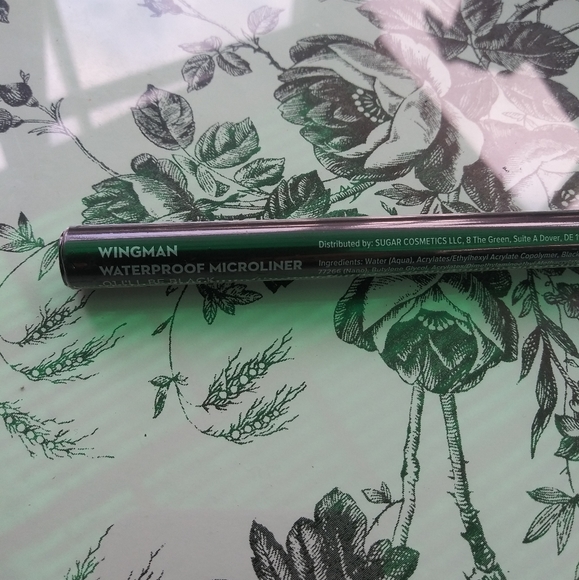 Sugar Wingman Liquid Eyeliner - Picture 3 of 3